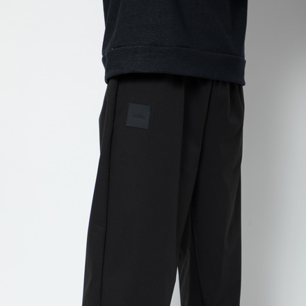 LIGHT WOVEN JOGGER PANTS 詳細画像