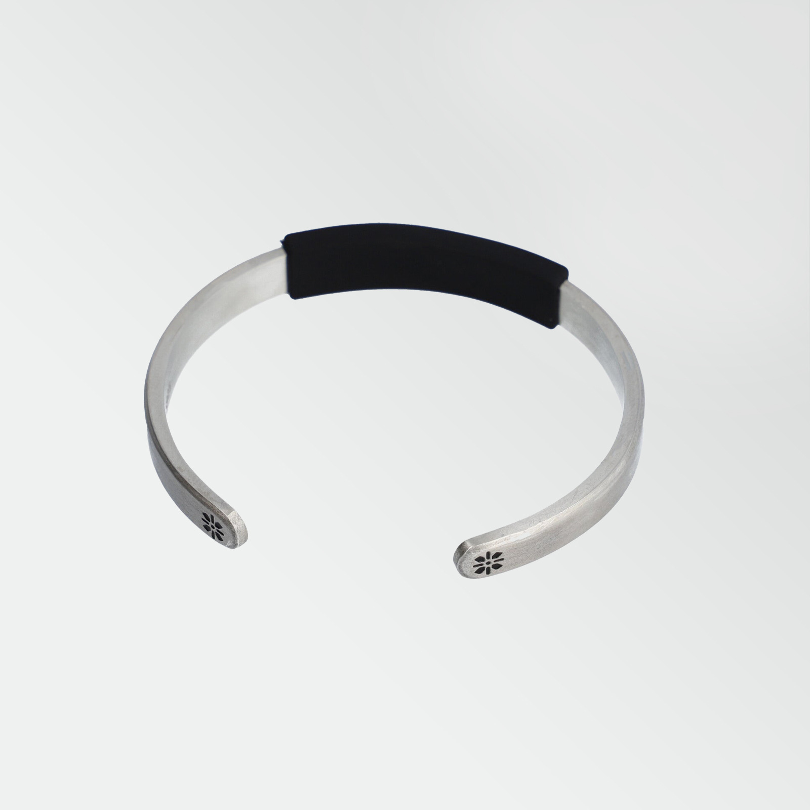 nonnative ノンネイティブ x END DWELLER BANGLE ROPE エンド