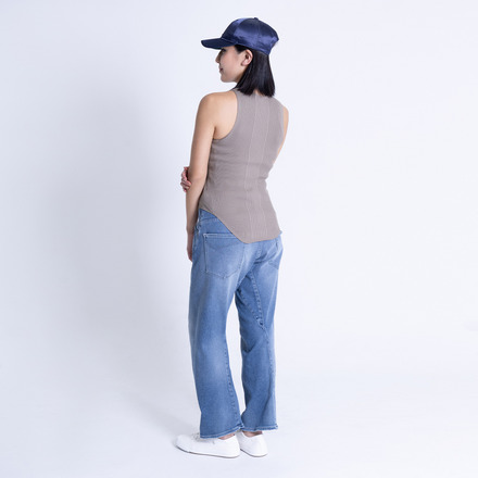 WG CURVE TANK 詳細画像