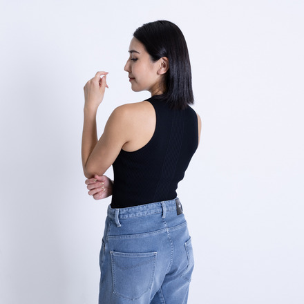 WG CURVE TANK 詳細画像
