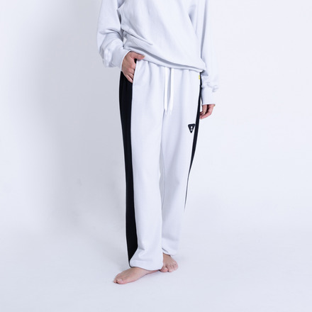 【予約商品】ESSENTIAL SWEAT PANTS 詳細画像