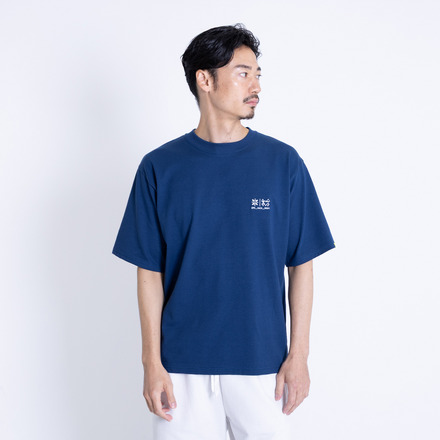 SHRINK THE WORLD TEE 詳細画像
