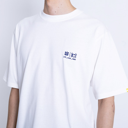 SHRINK THE WORLD TEE 詳細画像
