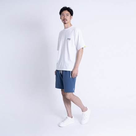 SHRINK THE WORLD TEE 詳細画像