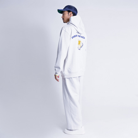 SHRINK THE WORLD HOODIE 詳細画像
